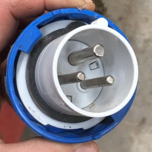 IEC 60309 Pin & sleeve AC power conn.
